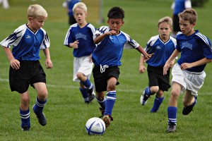 kids-playing-soccer